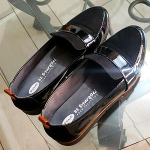 Dr. Scholl's slip-on loafers. Size 9.5. Comfy/cute